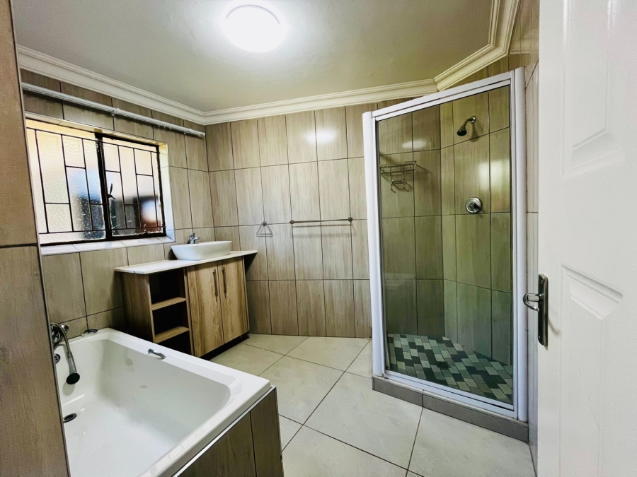 To Let 4 Bedroom Property for Rent in Bayswater Free State
